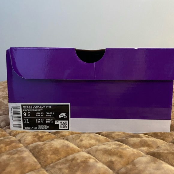 Nike SB Dunk Low “Laser Blue” - Picture 9 of 12